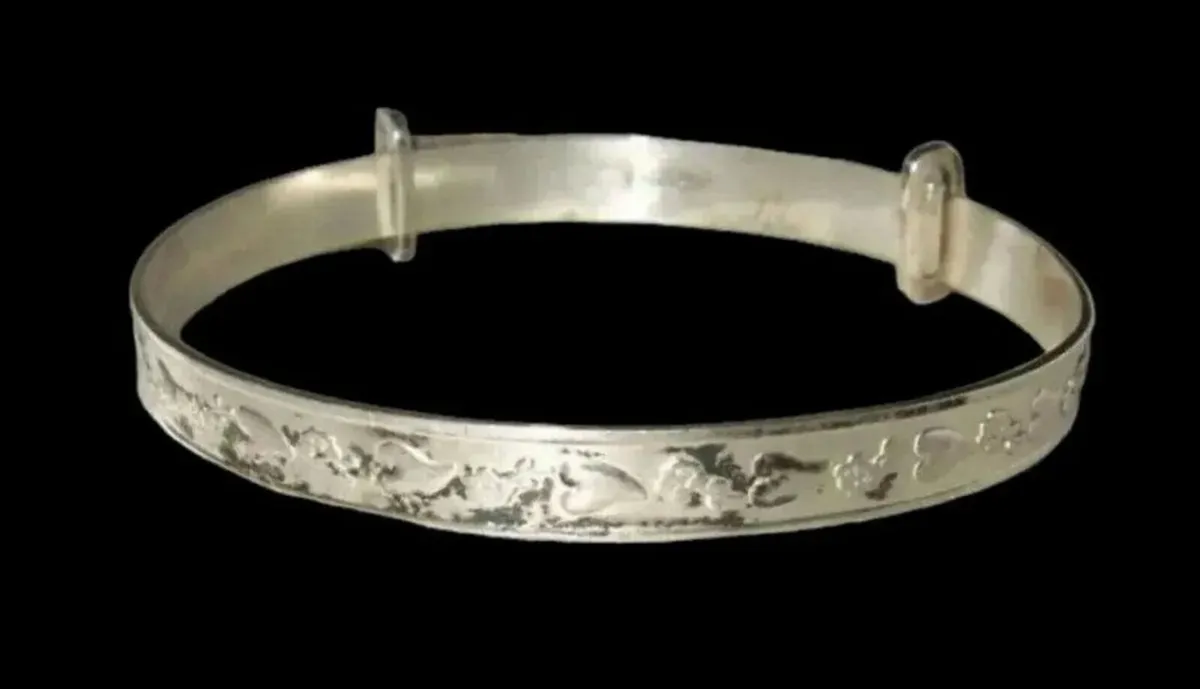 Beautiful Vintage Hallmarked Sterling Baby Bangle - Image 3