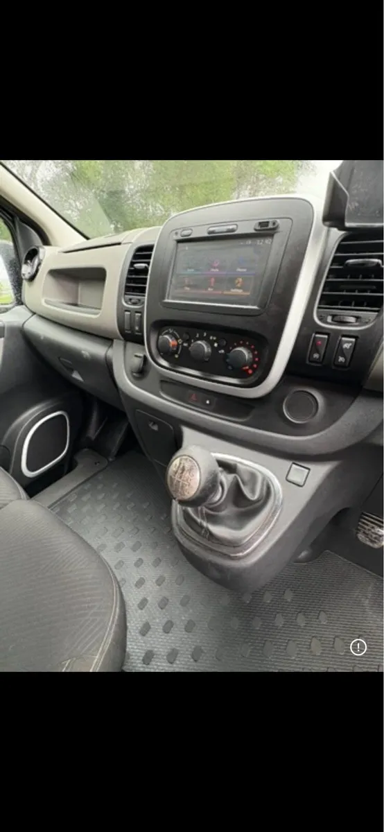 Renault traffic sport - Image 3