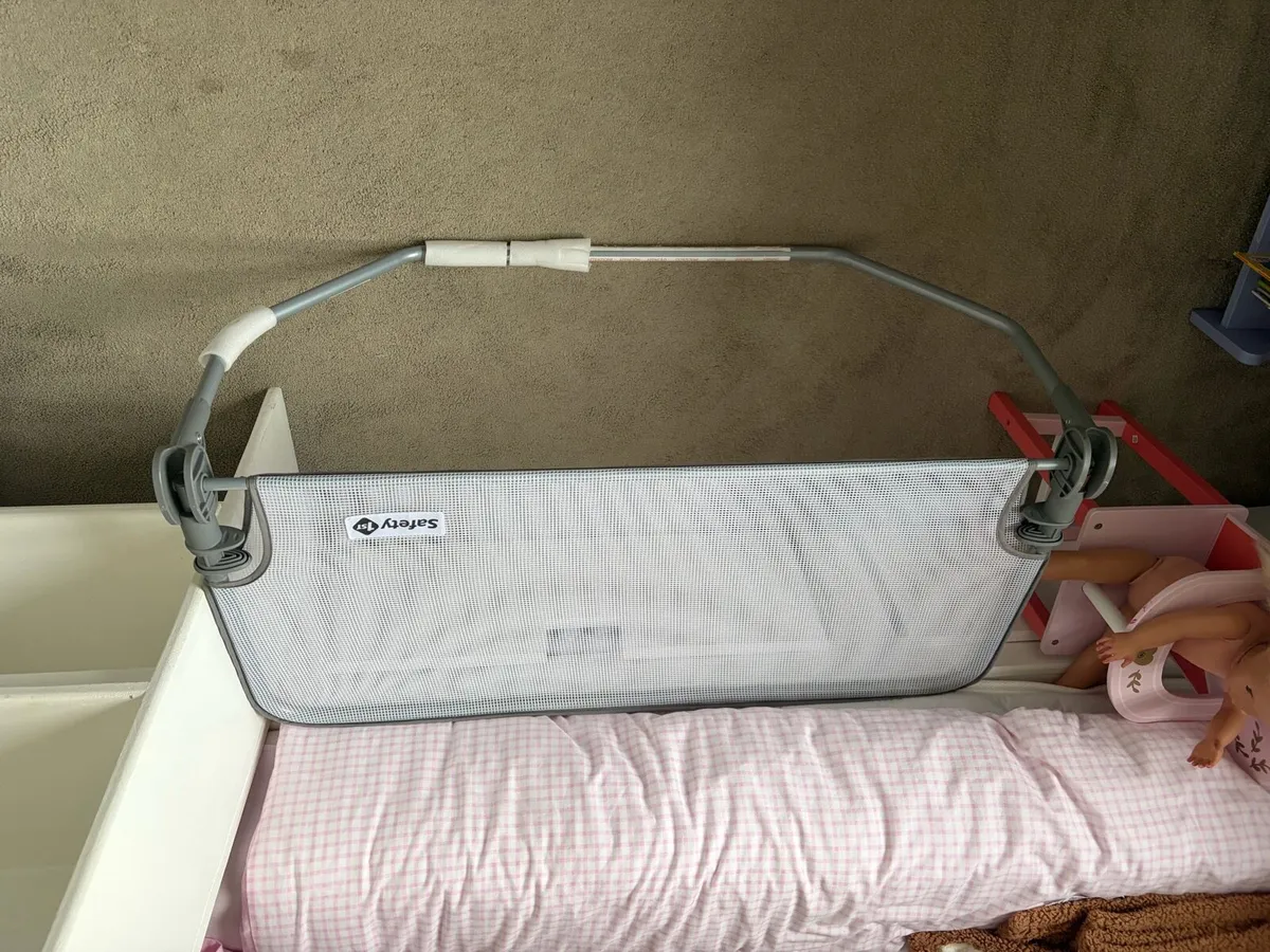 Safety 1st Portable Bed Guard Grey - Image 2