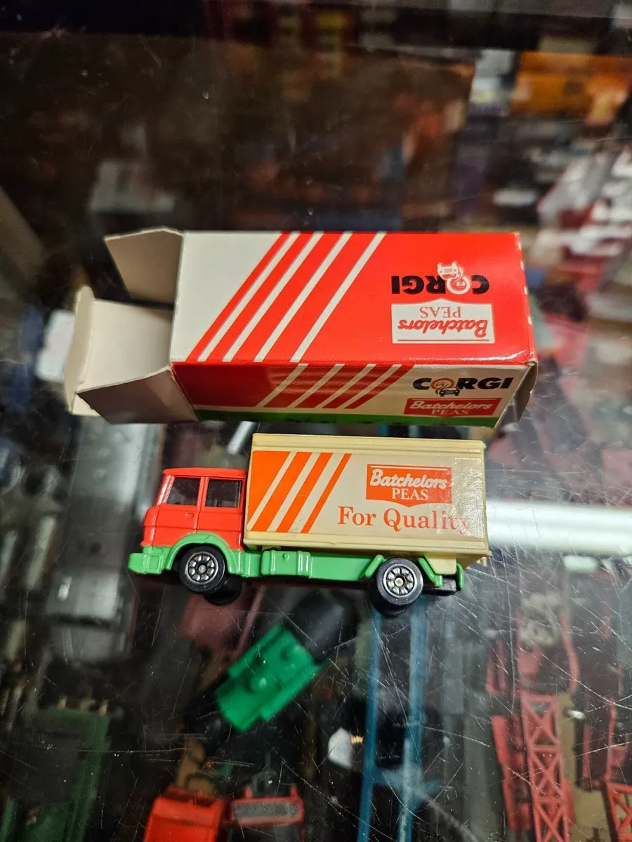 Corgi Bachelors Peas Truck