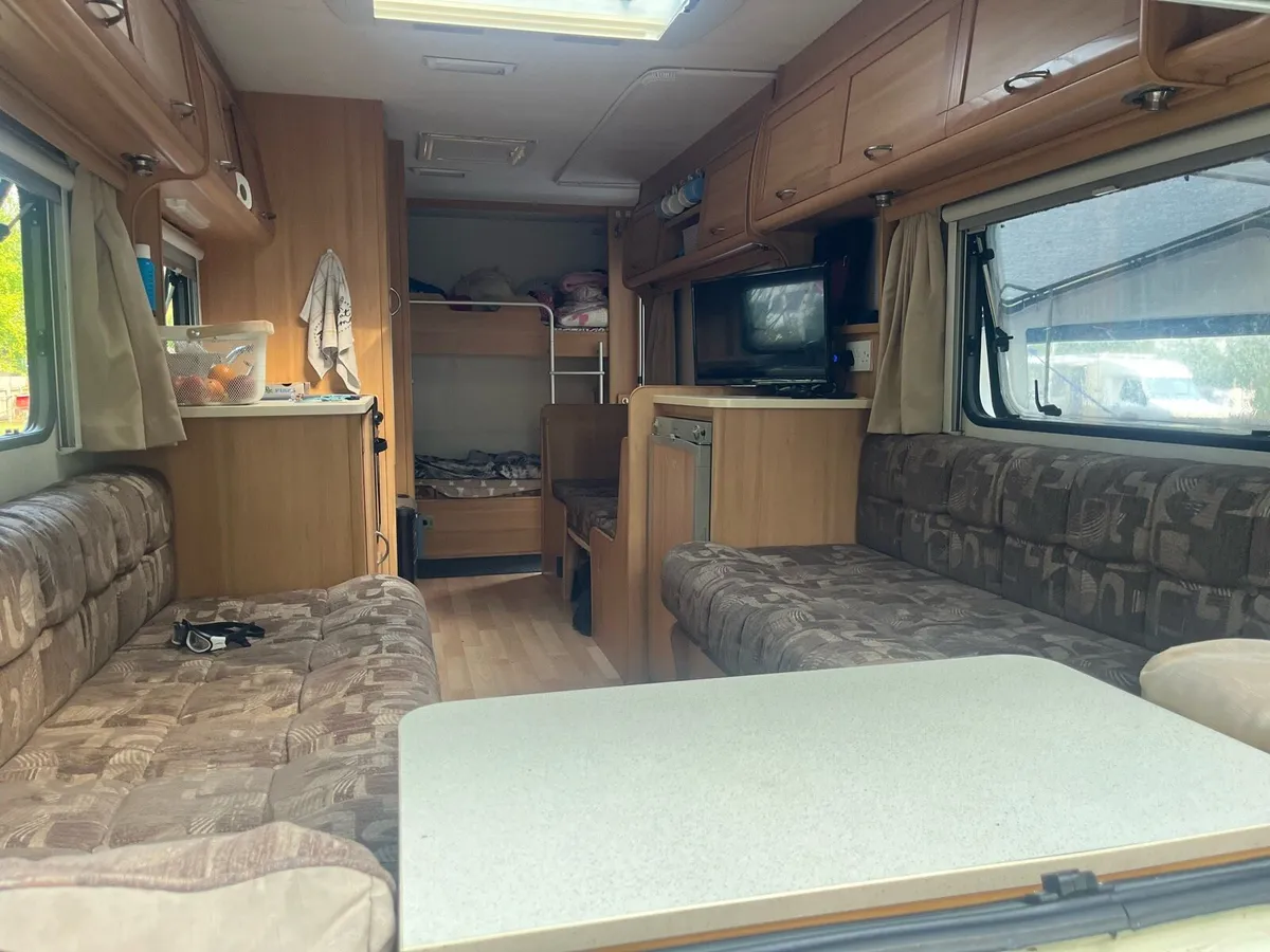 6 berth caravan - Image 3