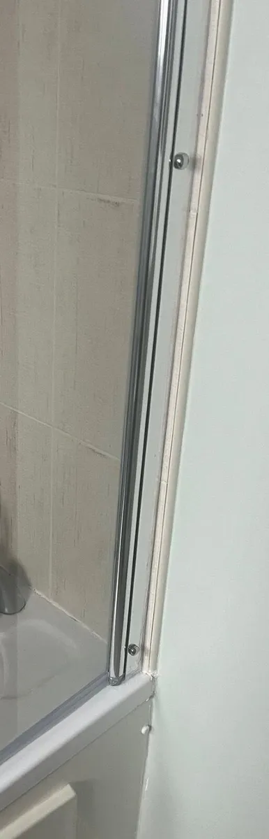 Bath screen - Image 3