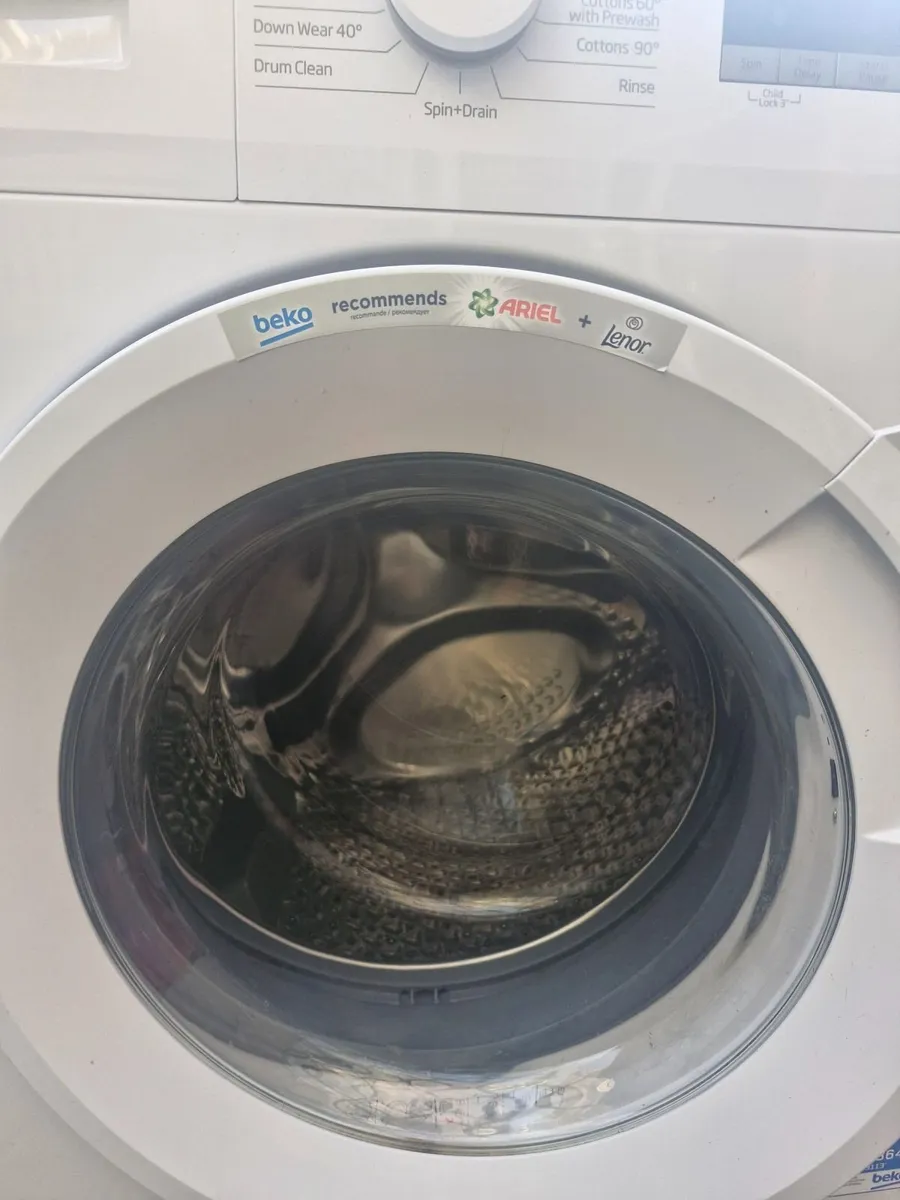 Beko Freestanding 8kg 1200rpm Washing Machine | WT - Image 3
