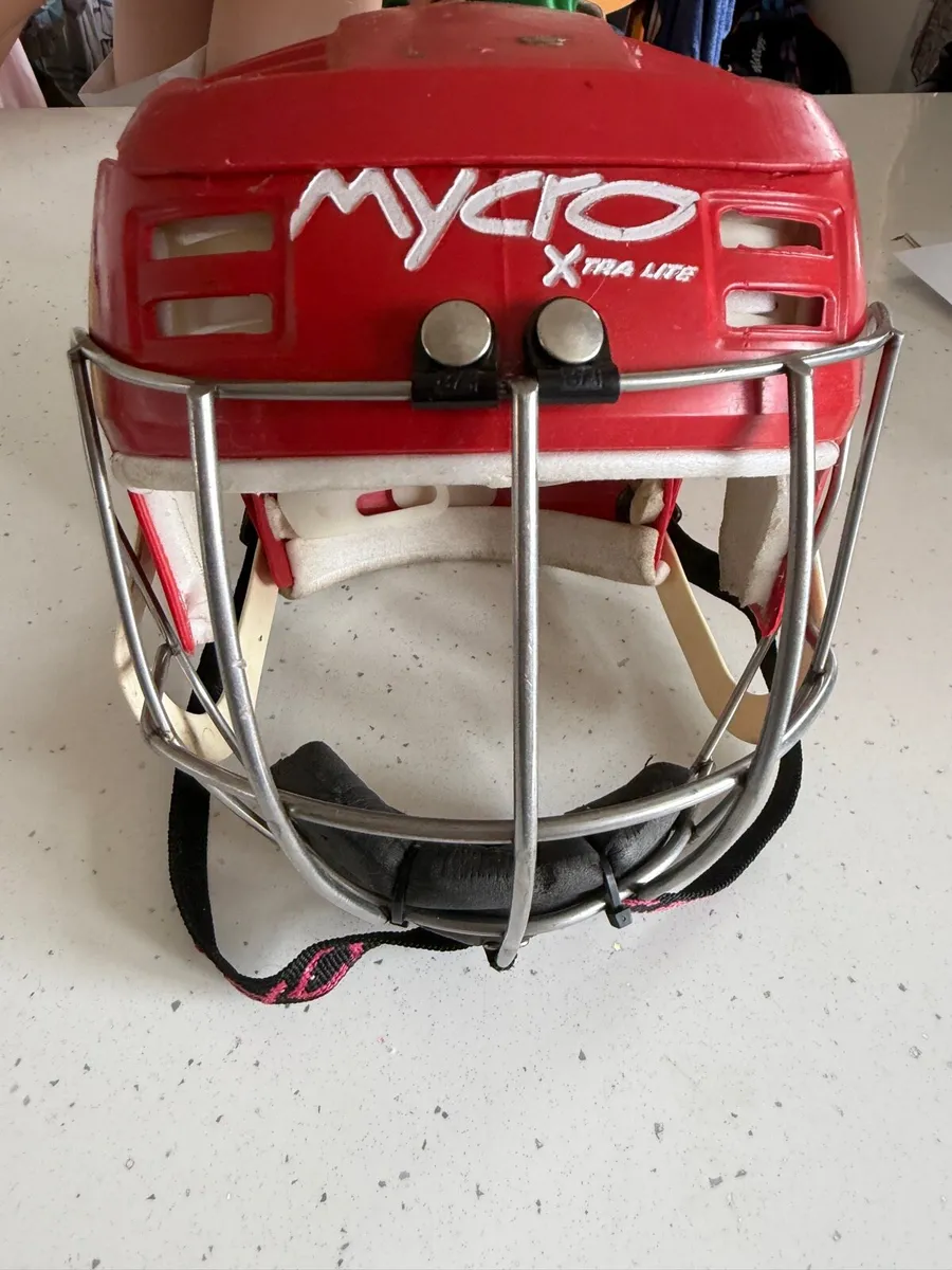 Mycro Xtra Lite Hurling Helmet - Image 3