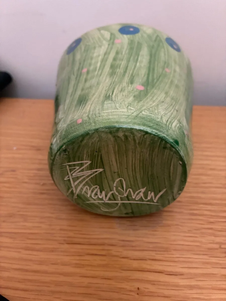 Pottery Vase - Image 3