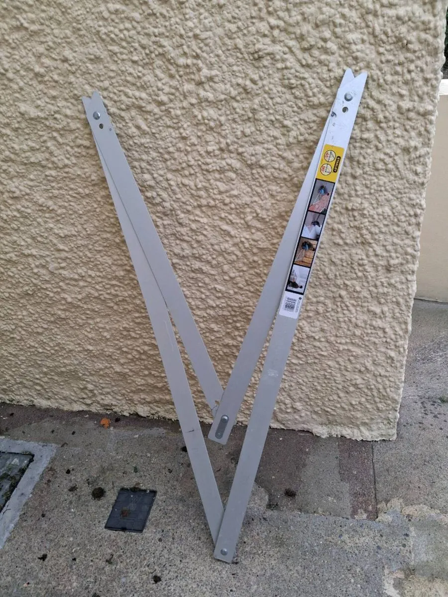 New Stanley builders folding square - Image 1