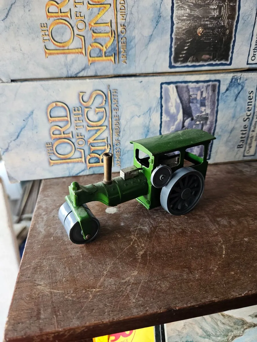 Vintage Triang Minic Steam Traction Engine - Image 1