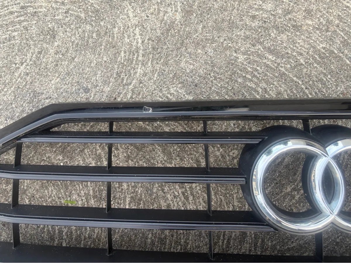 Audi A6 2020 C8 bonnet and black edition grille - Image 4