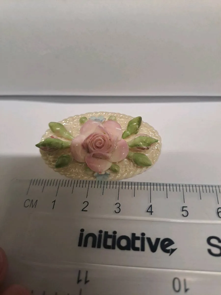 Vintage Porcelain Floral Brooch - Image 4