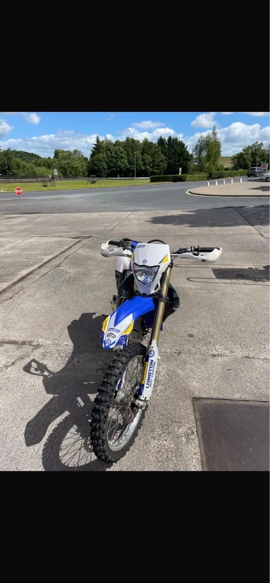 Yamaha wr 250f enduro motorbike road legal - Image 2