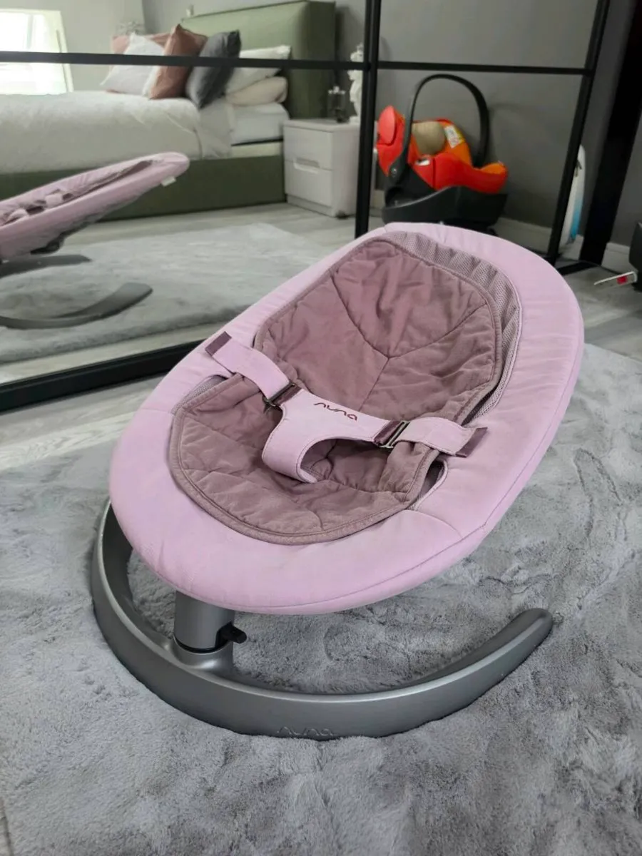 Nuna leaf baby swing - Image 4