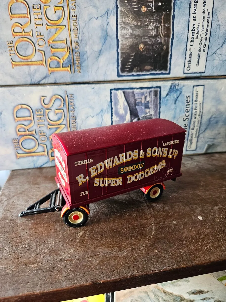 Corgi Circus Fair Ground Showmans Range Trailer - Image 2