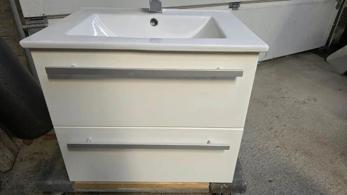Wall Sink unit - Image 3