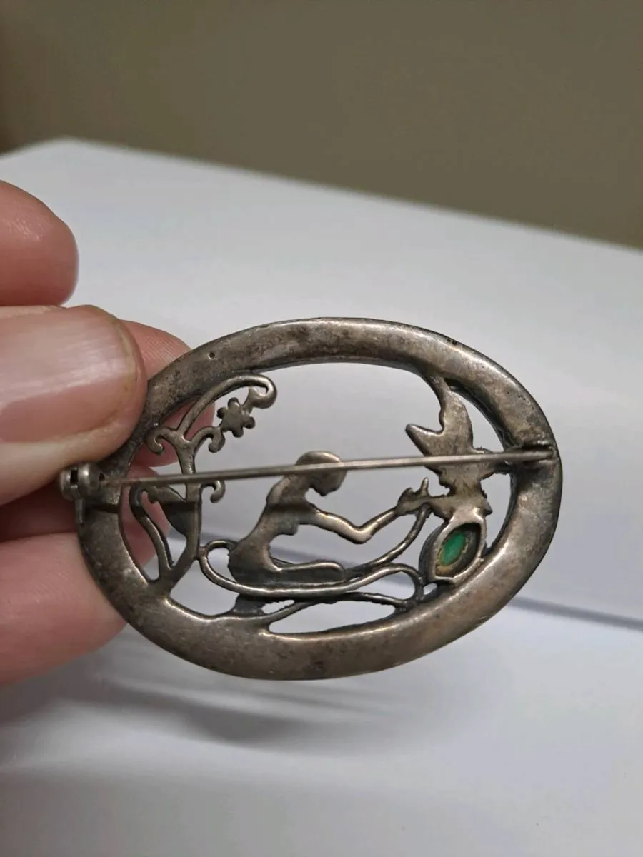Vintage Marcasite & Green Cabochon Brooch - Image 3