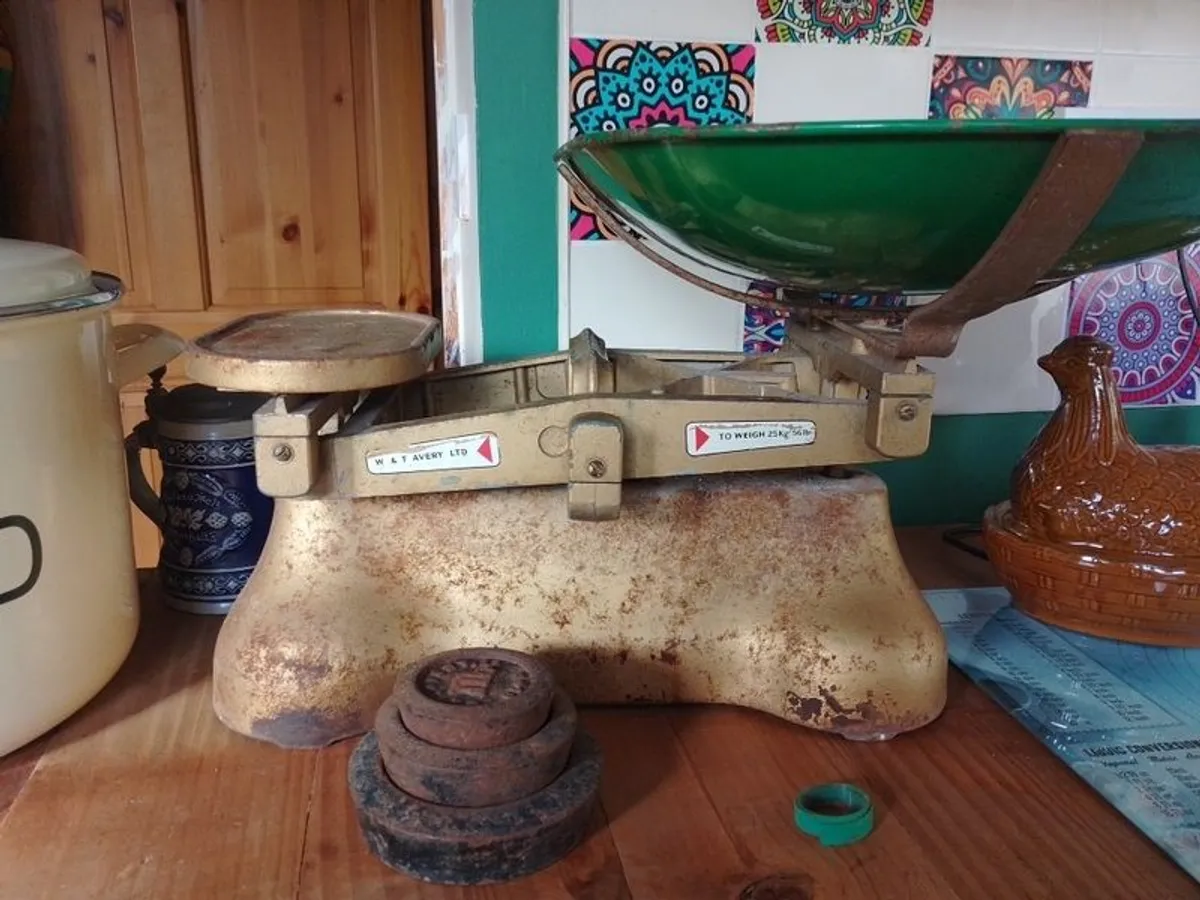 W&TAvery shop scales - Image 1