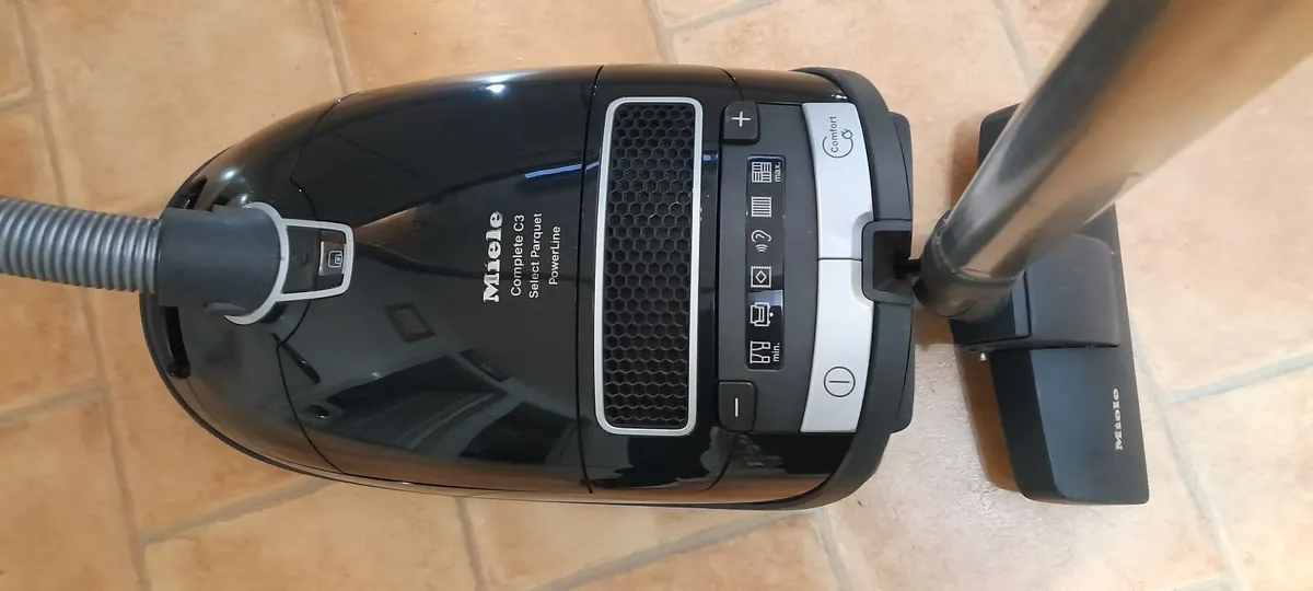 Miele vacuum/Hoover cleaner - Image 3
