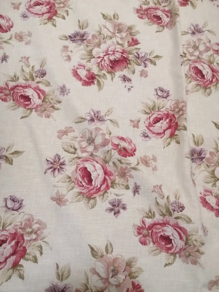 Curtains - Image 2