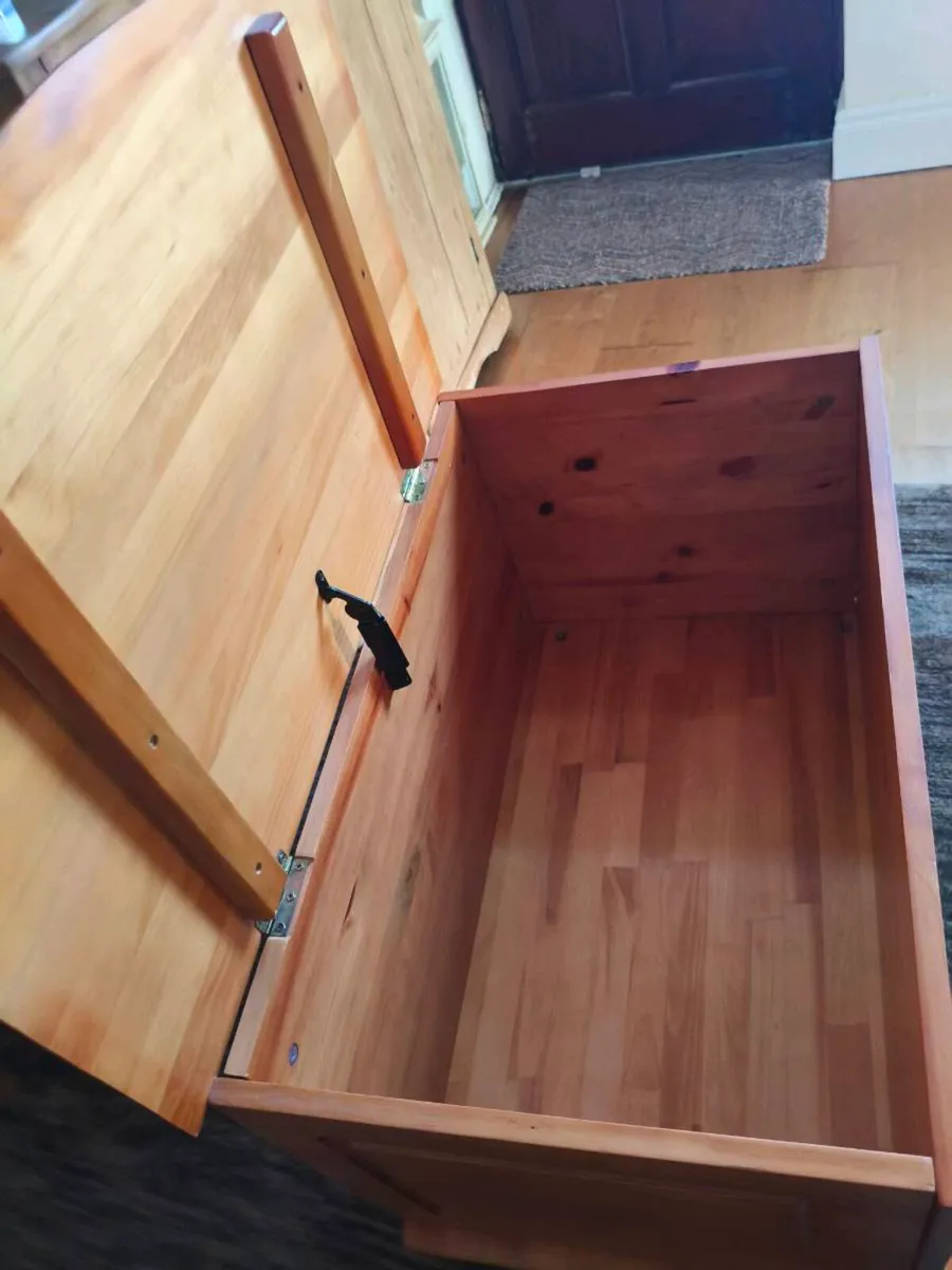 Pine storage box - Image 3