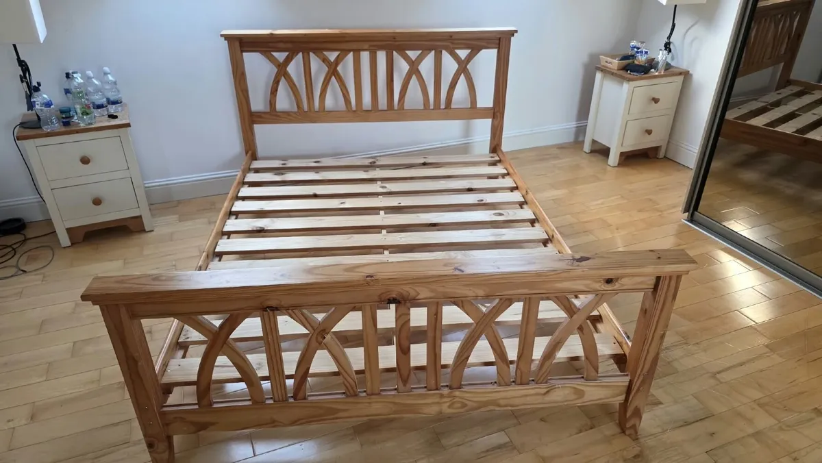 Bed - Image 2