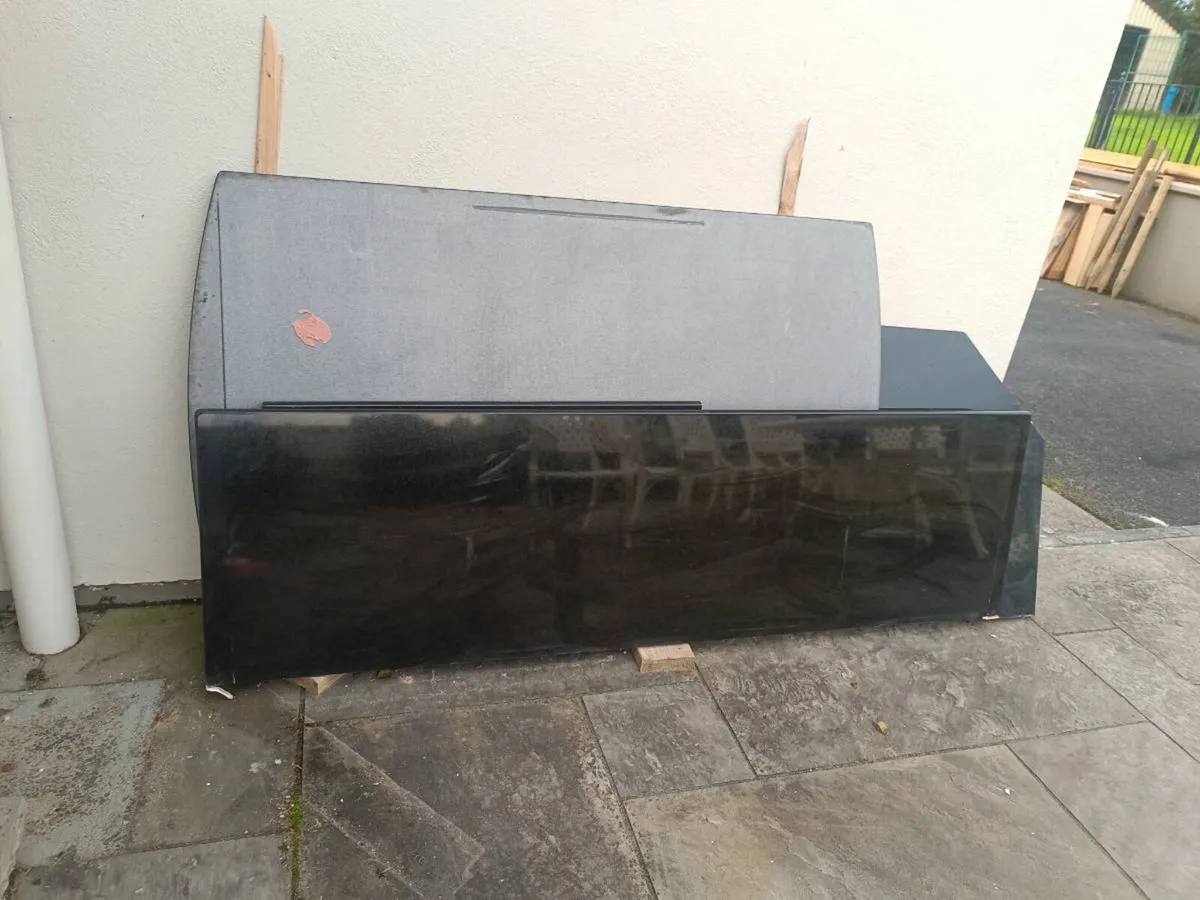 Granite Counter Tops - Image 4