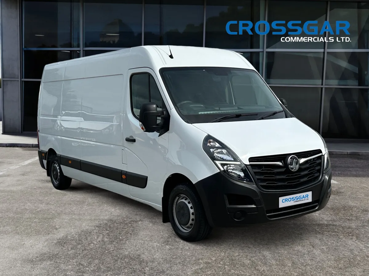 NO IMPORT TARIFF JUST  38K MILES AIR-CON TAIL LIFT - Image 1