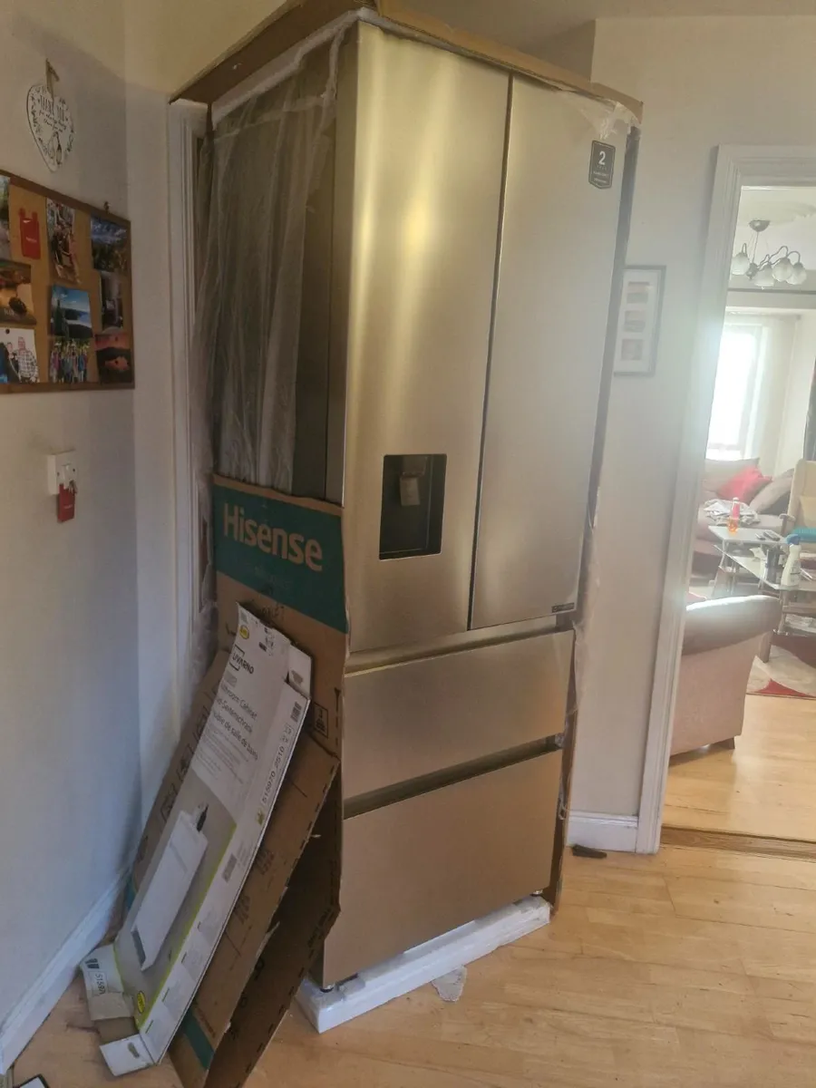 Brand New American Style Fridge Freezer - Image 2