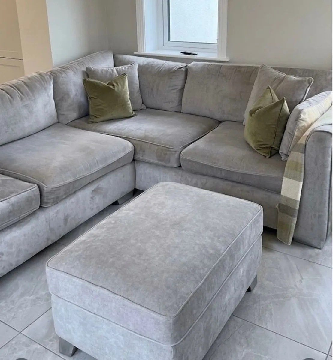 Corner Sofa - Image 1