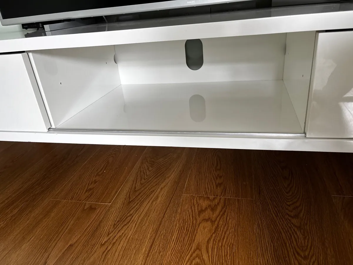 White TV Unit 180cm - Image 3