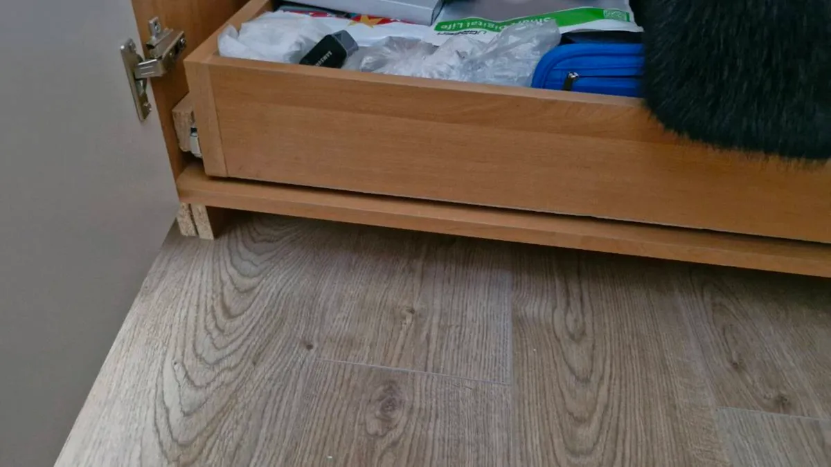 wardrobes - Image 2