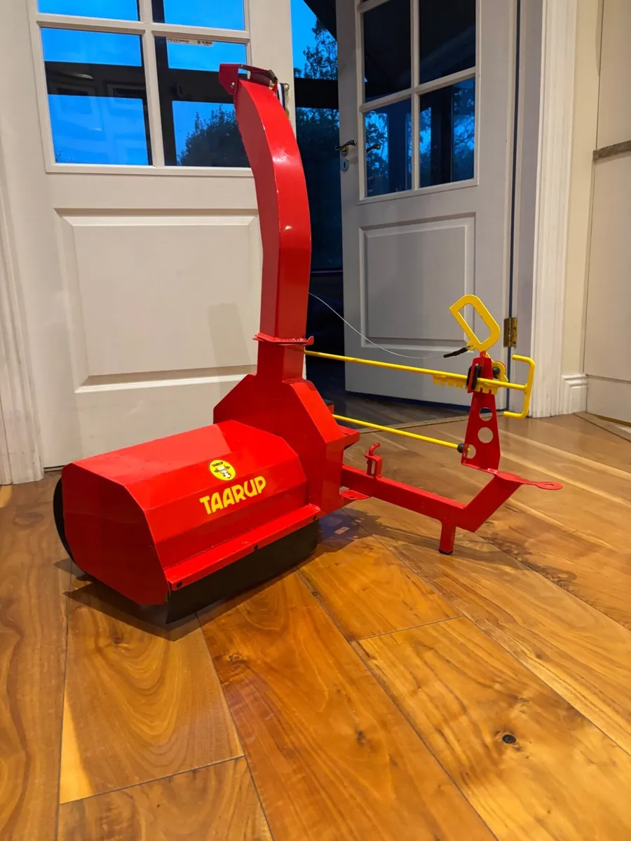 Kilbran toy double chop for kids - Image 1