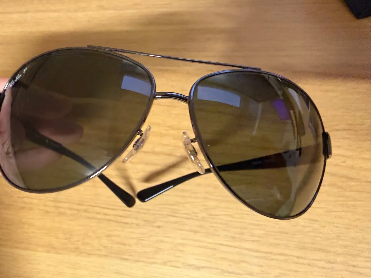 Ray-Ban Aviator Large Polarized Sunglasses - Image 3