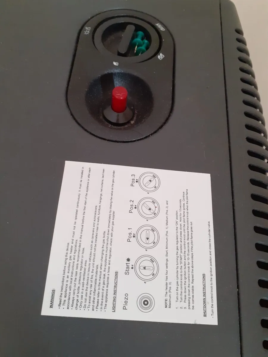 Gas heater (Greengear with gas cylinder) - Image 3