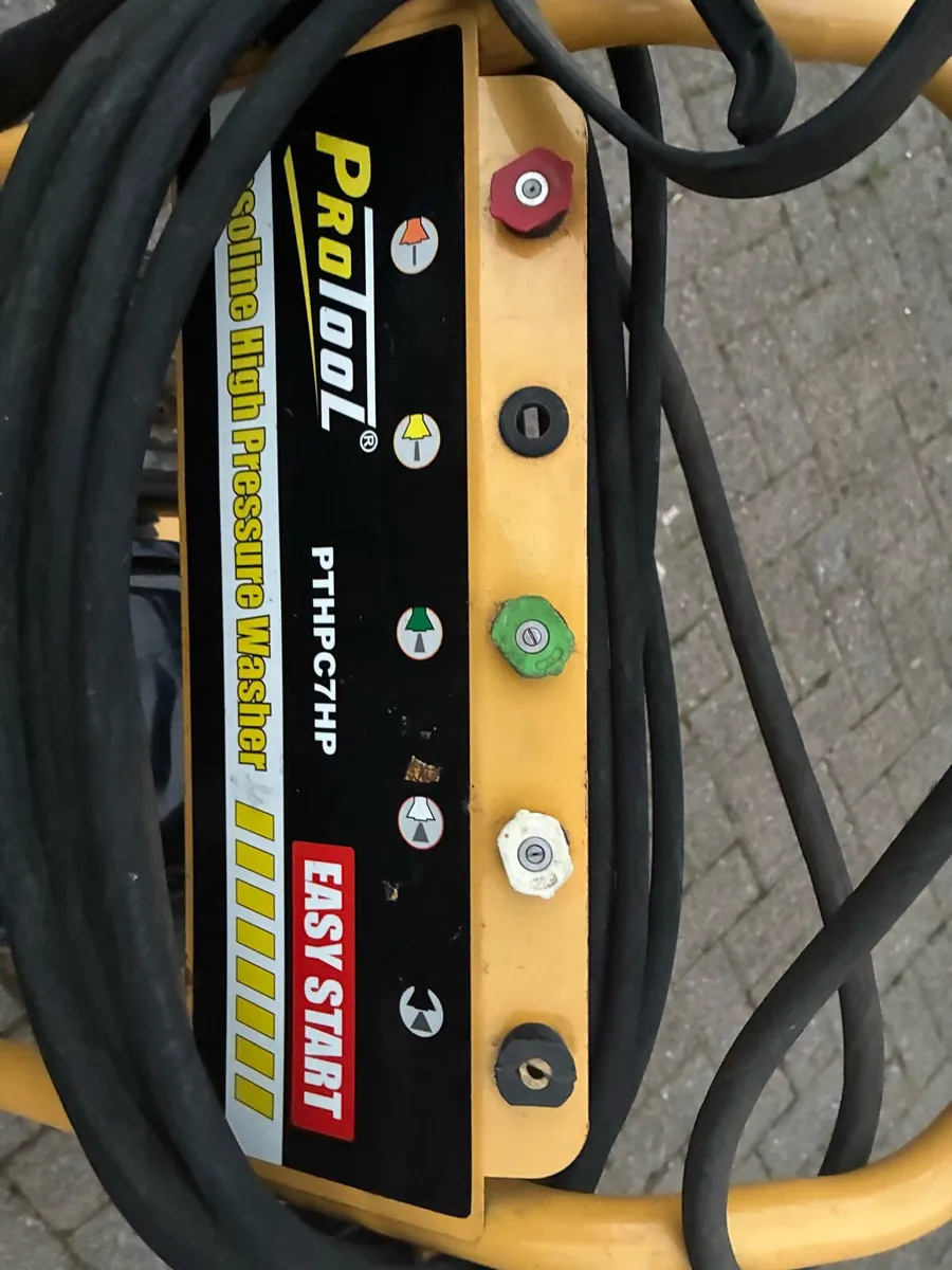 Petrol power washer - Image 2