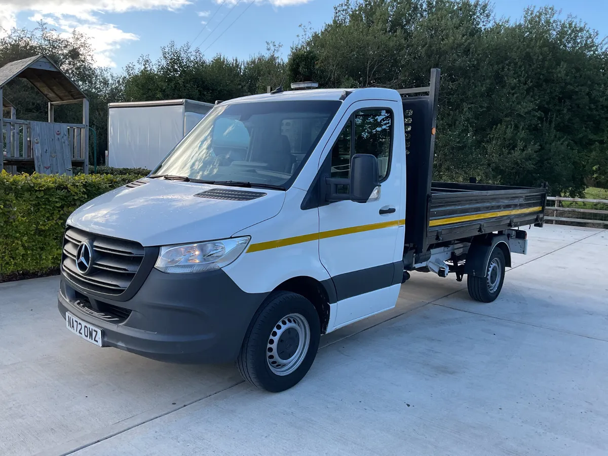 2022 Mercedes Sprinter Tipper - Image 2