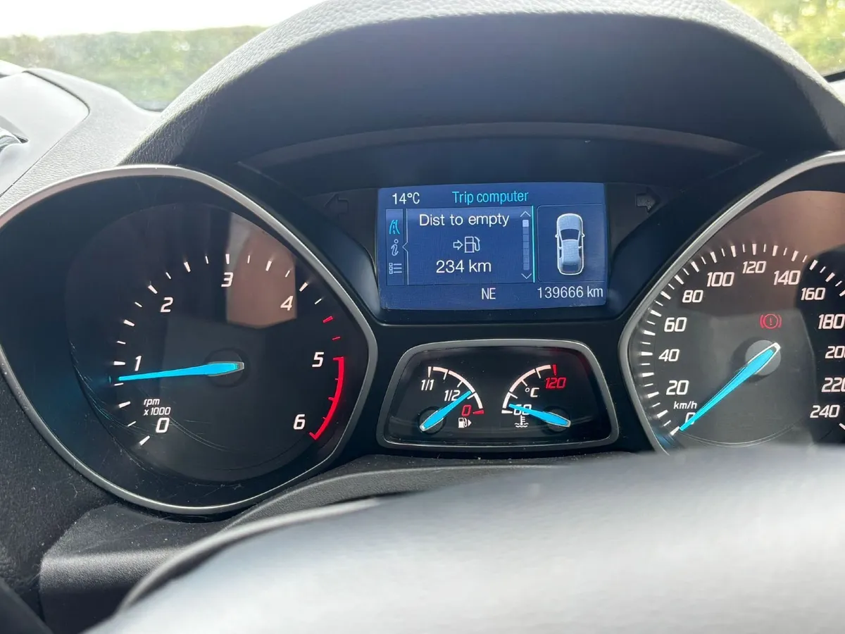 Ford Kuga 2015 Low milage - Image 2