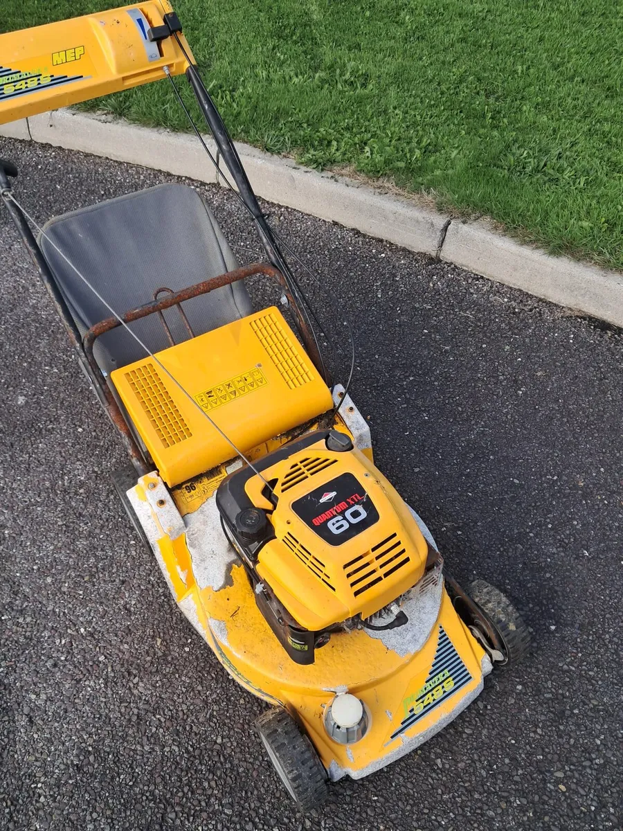 Push lawnmower - Image 1