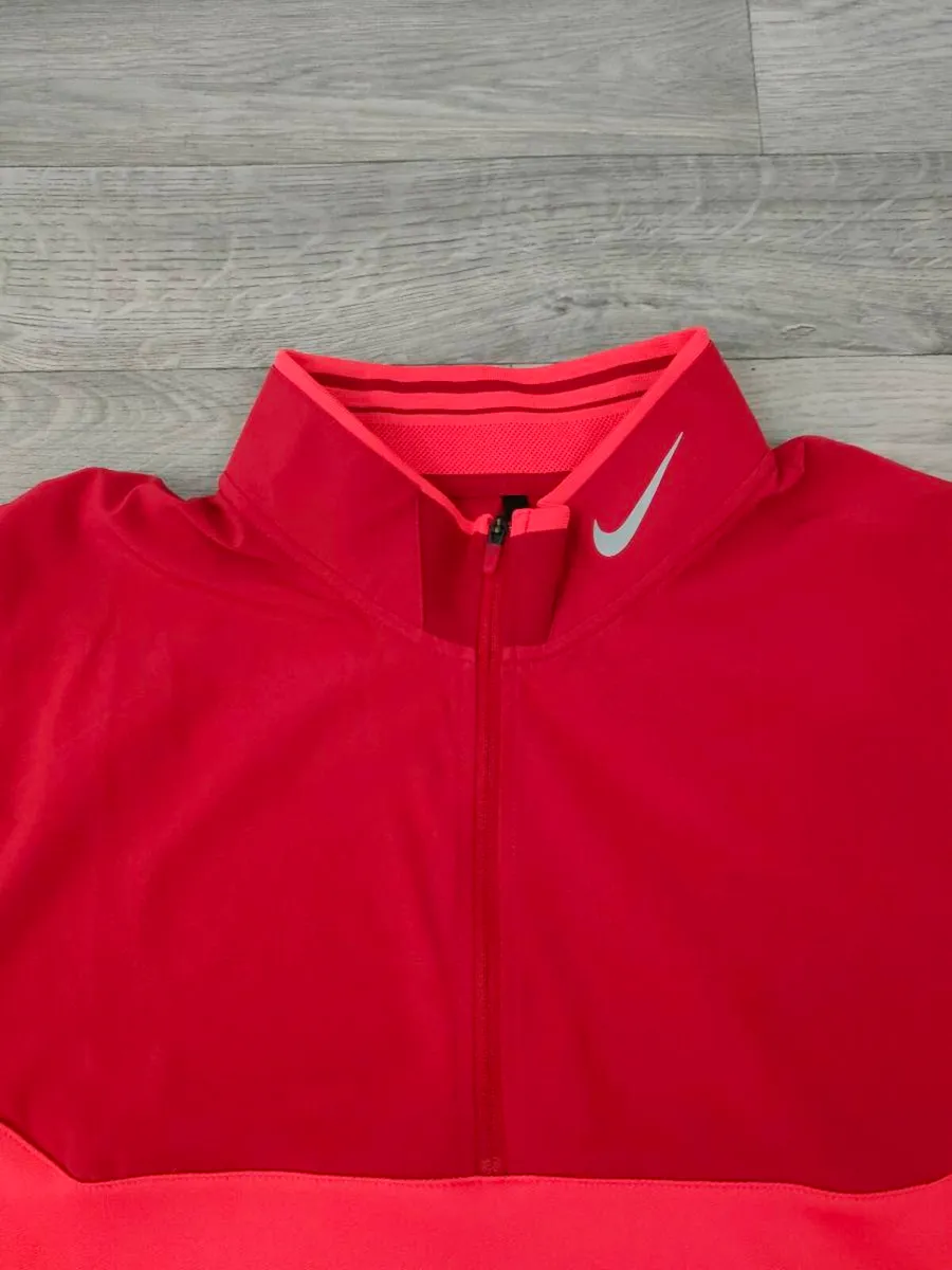 Nike Golf Half Zip Jumper Mens Large - Image 3