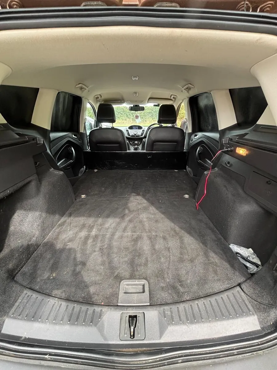 Ford Kuga 2015 Low milage - Image 3