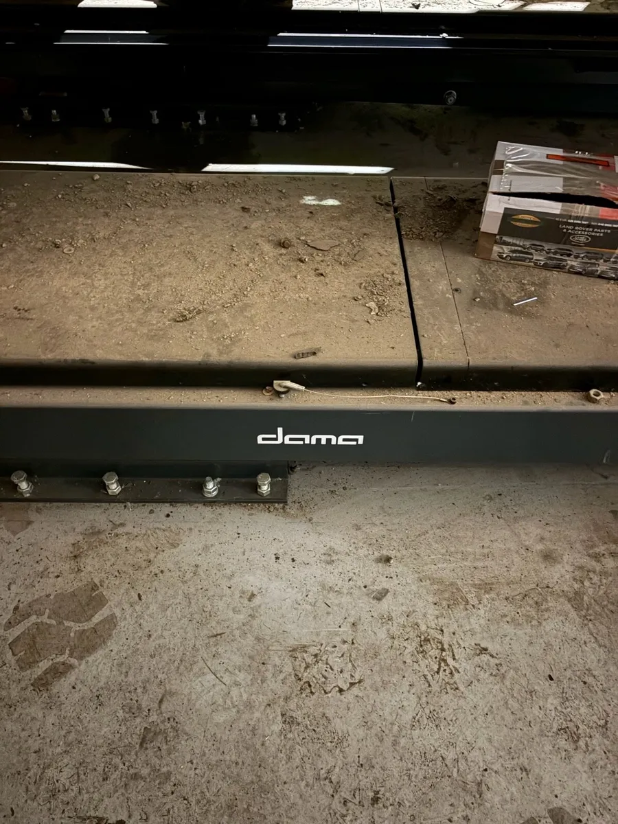 Dama 5,500 platform lift - Image 2