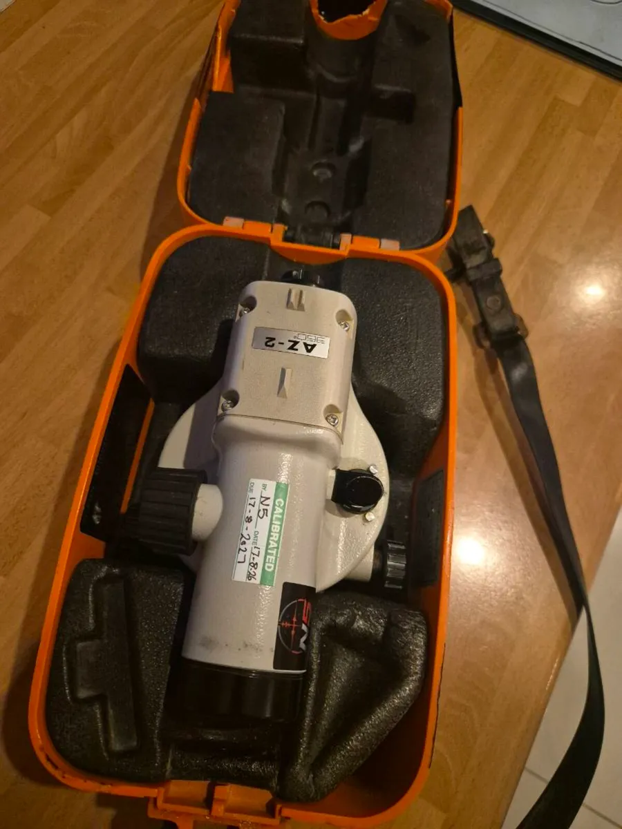 Nikon Automatic level - Image 3