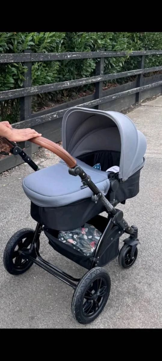 Buggy and Travel System - Image 2