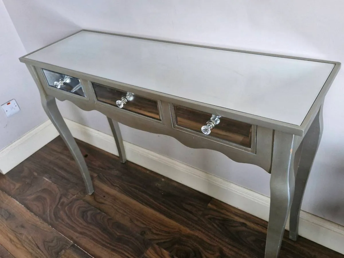 Hall table - Image 2