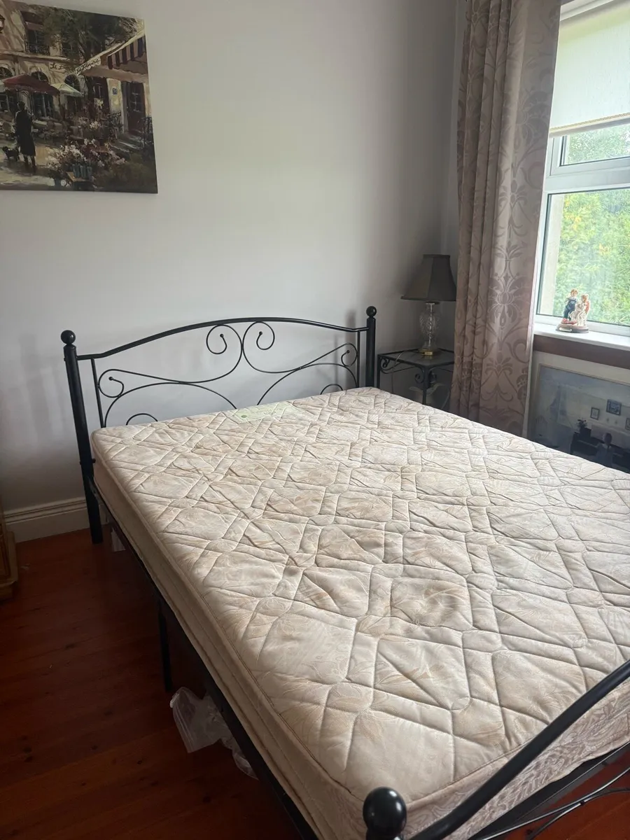 Double Bedroom Set. Excellent Condition - Image 2