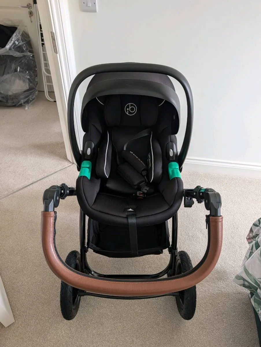 Buggy and Travel System - Image 3
