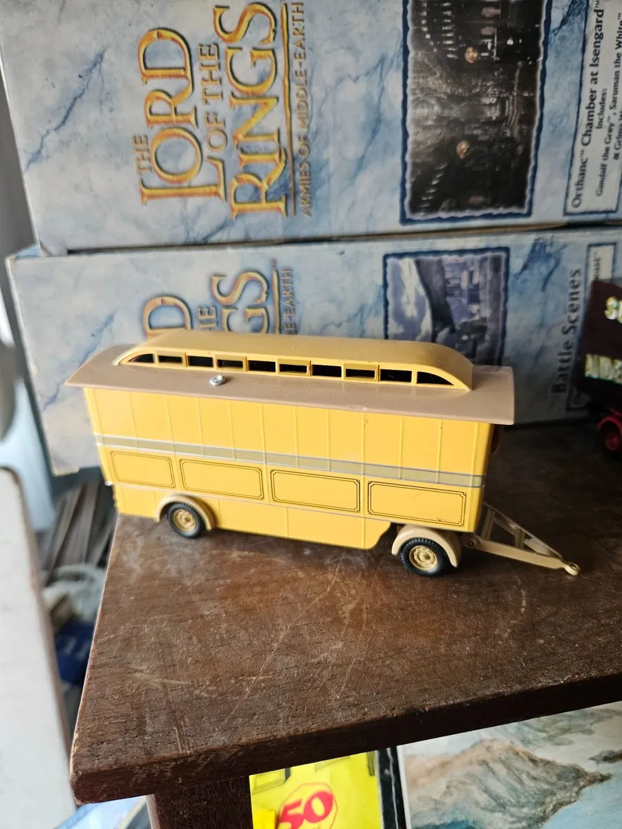 Corgi Circus Fair Ground Showmans Range Trailer - Image 1