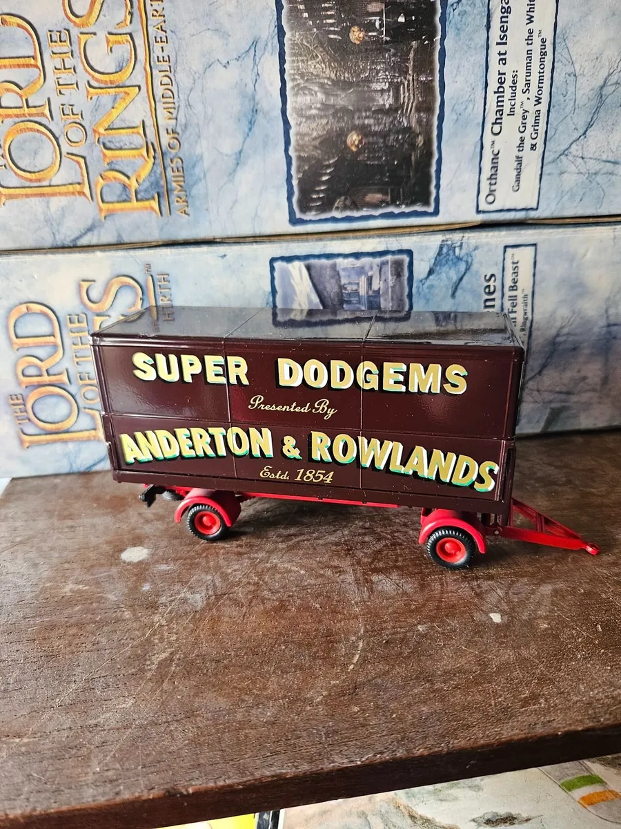 Corgi Circus Fair Ground Showmans Range Trailer - Image 2