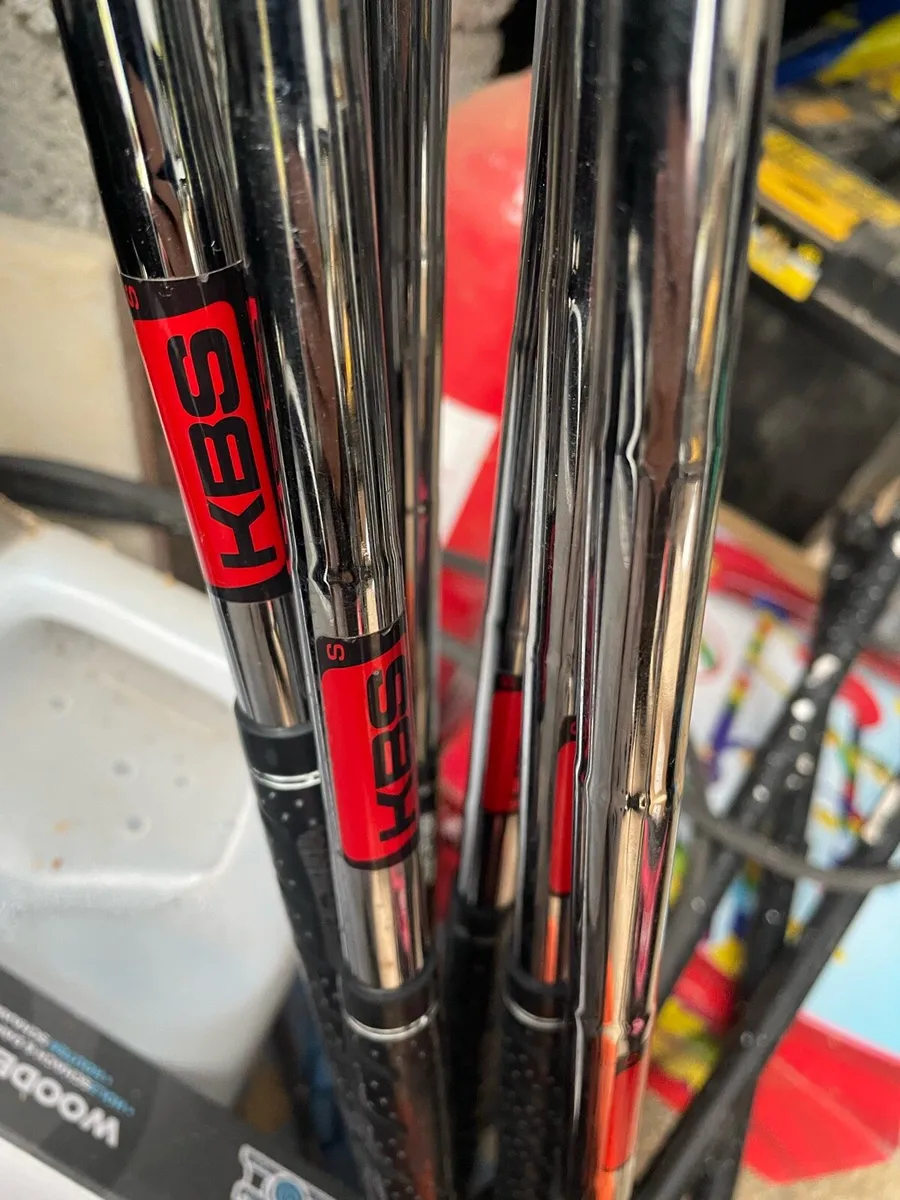 Taylormade m2 irons - Image 3