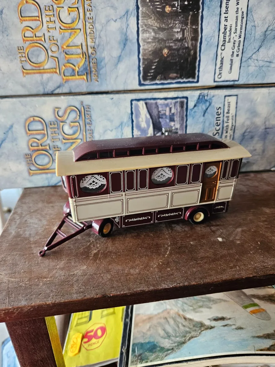 Corgi Circus Fair Ground Showmans Range Trailer - Image 1