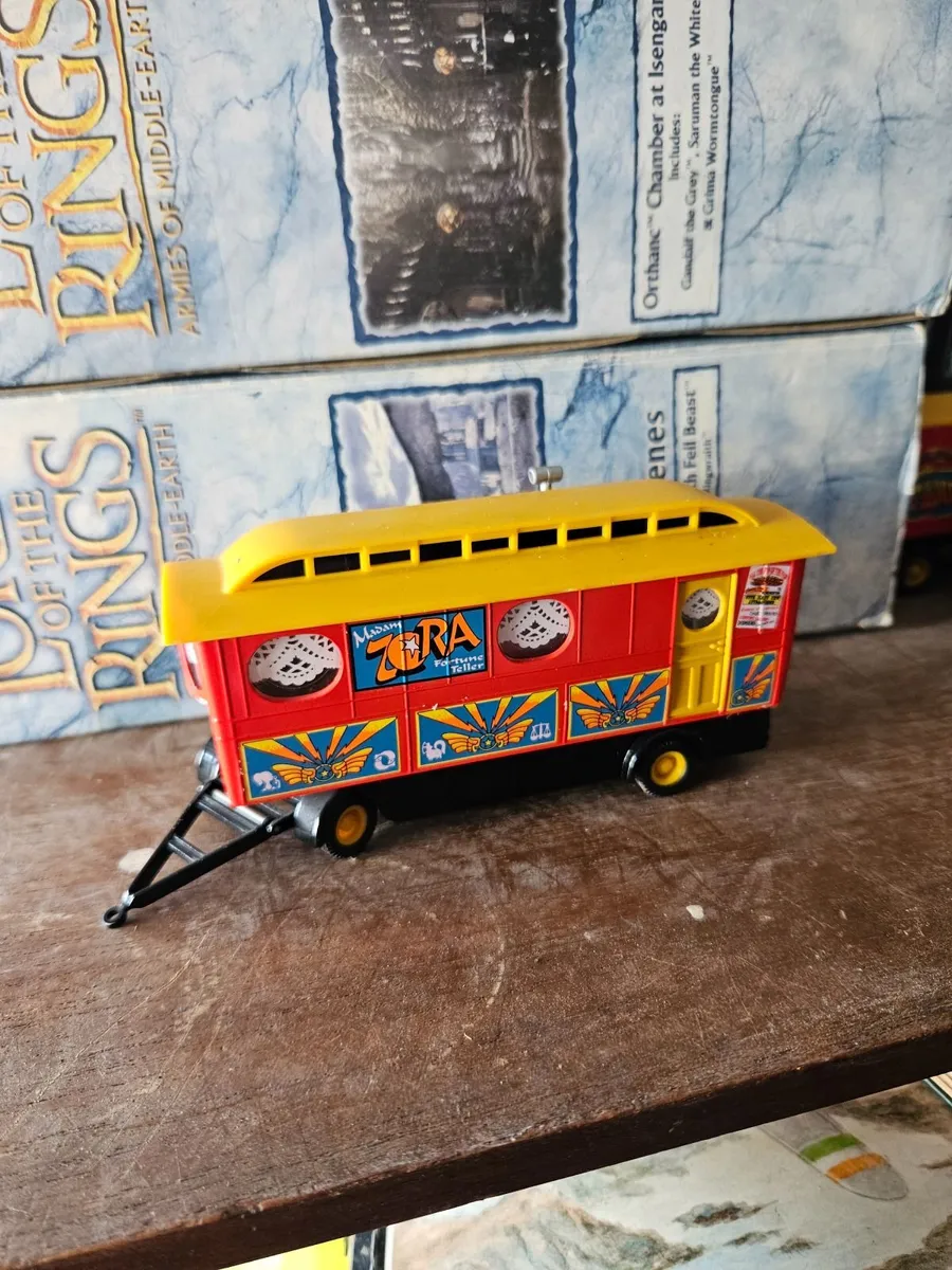 Corgi Circus Fair Ground Showmans Range Trailer - Image 1
