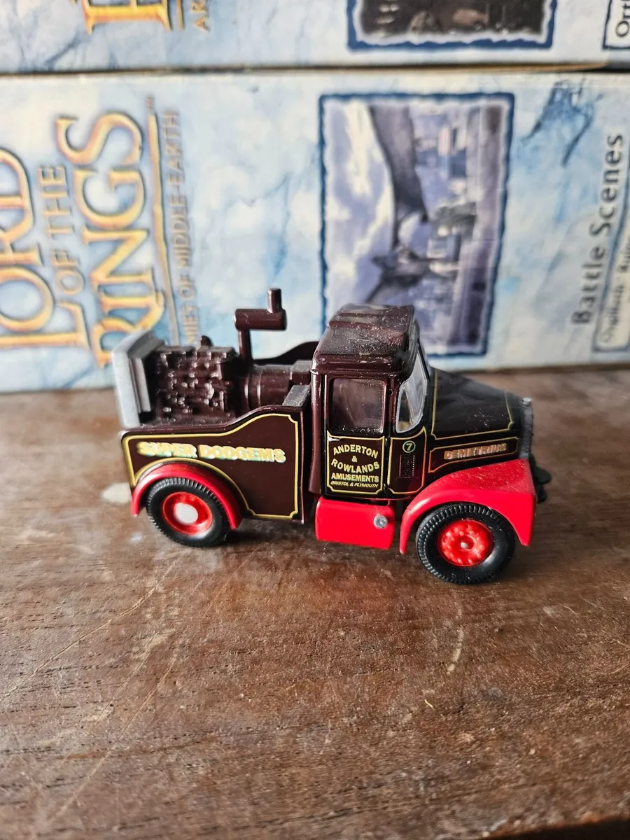 Corgi Circus Fair Ground Showmans Range Truck - Image 2